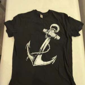 Retro Nautical Anchor Graphic Tee Shirt